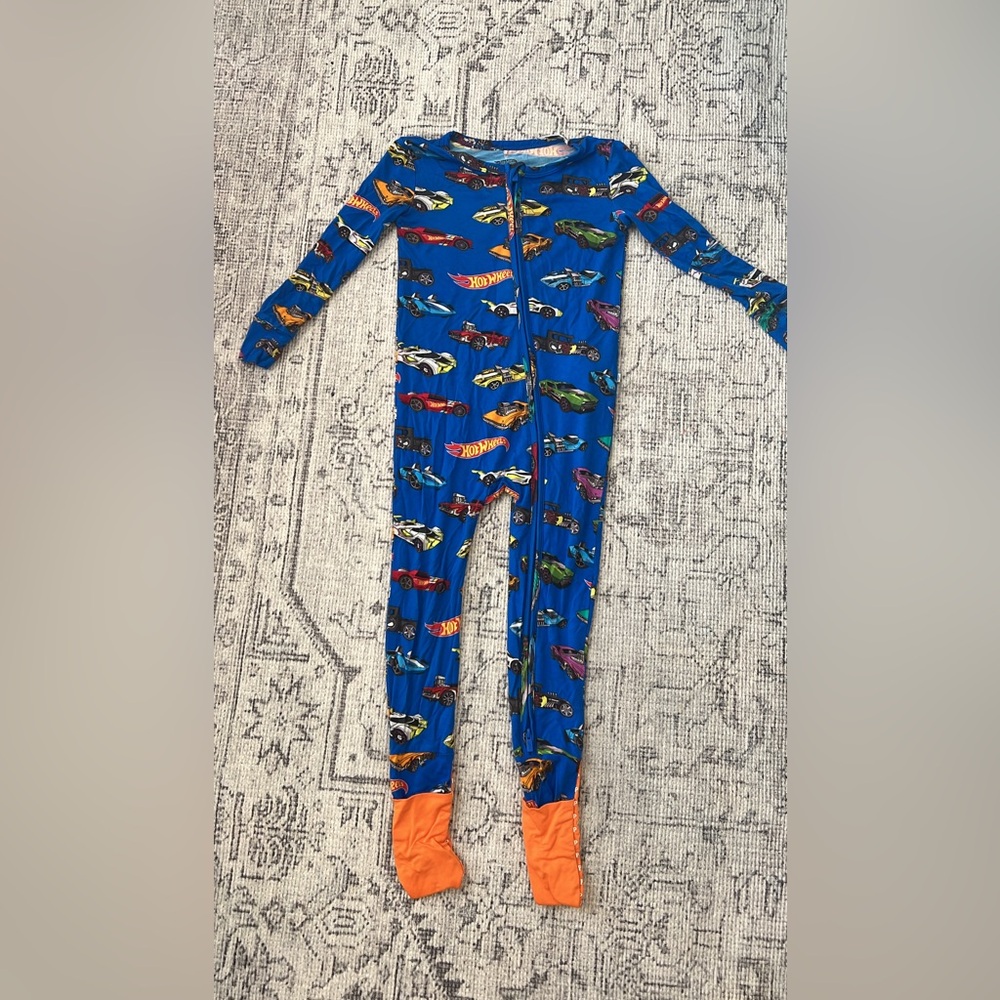 Posh Peanut Hot Wheels 3T